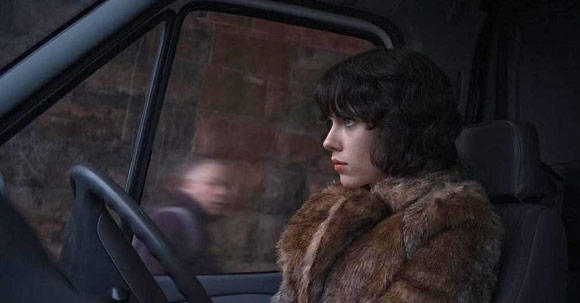 Under the Skin - Movie Review