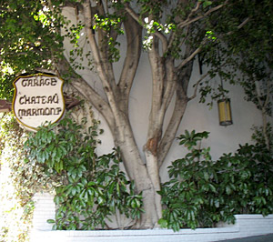 John Belushi Dies  at the Chateau Marmont